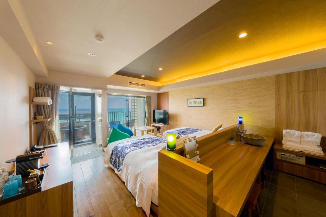 Senagajima Island Resort & Spa Tomigusuku Екстериор снимка